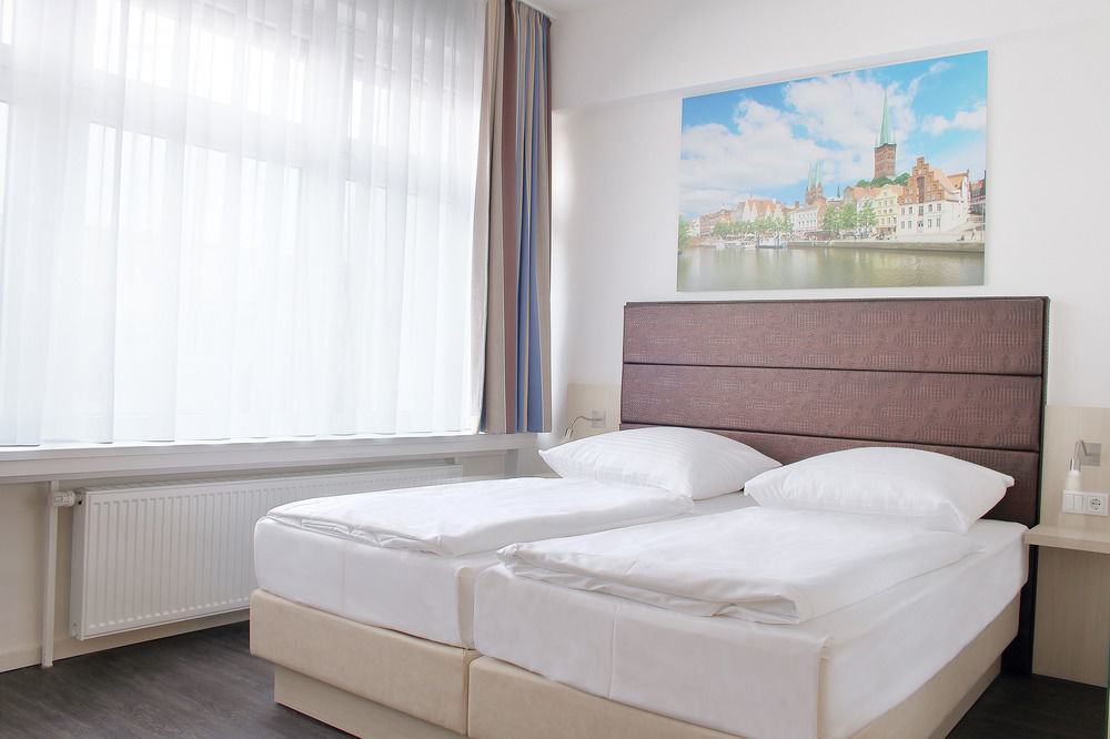 Viva Hotel Luebeck Exterior foto
